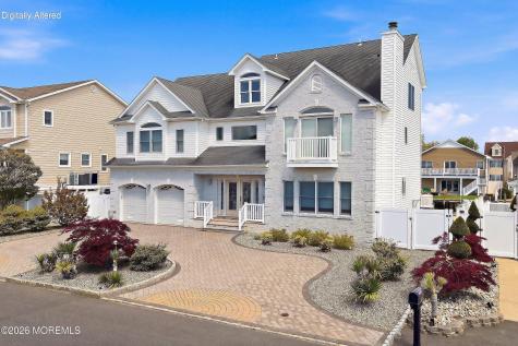 17 Lagoon Drive W Toms River NJ 08753