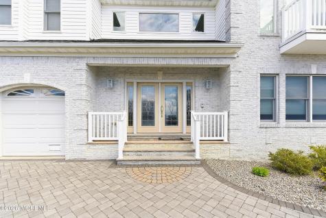17 Lagoon Drive W Toms River NJ 08753