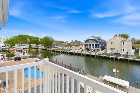 17 Lagoon Drive W Toms River NJ 08753