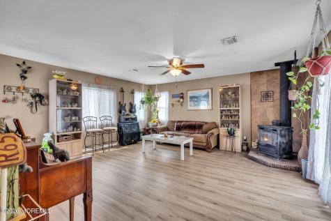 619 Clairmore Avenue Lanoka Harbor NJ 08734