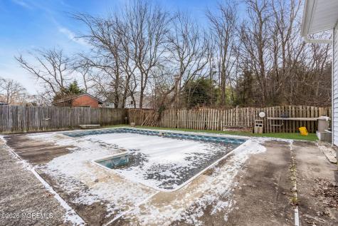 619 Clairmore Avenue Lanoka Harbor NJ 08734