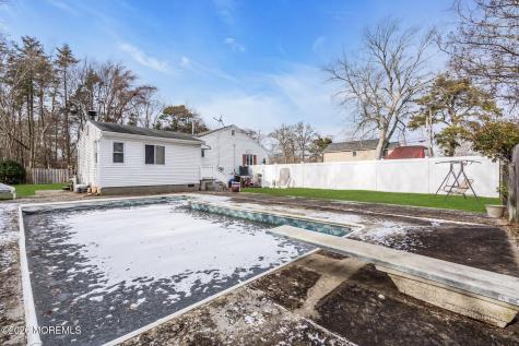 619 Clairmore Avenue Lanoka Harbor NJ 08734