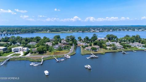 68 Gooseneck Point Road Oceanport NJ 07757
