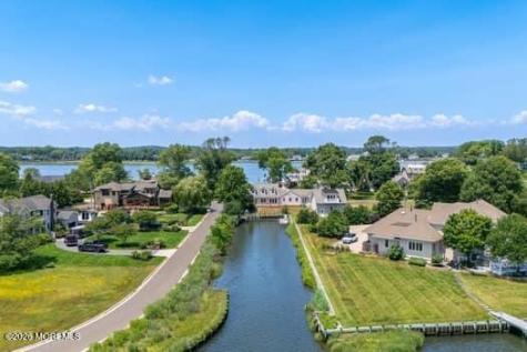 68 Gooseneck Point Road Oceanport NJ 07757