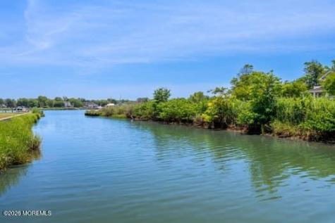 68 Gooseneck Point Road Oceanport NJ 07757