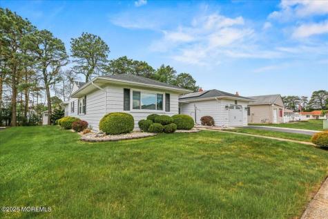 11 Exitir Street Toms River NJ 08757