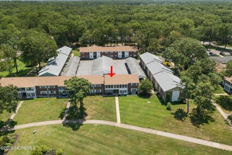 39 Cambridge Court Lakewood NJ 08701