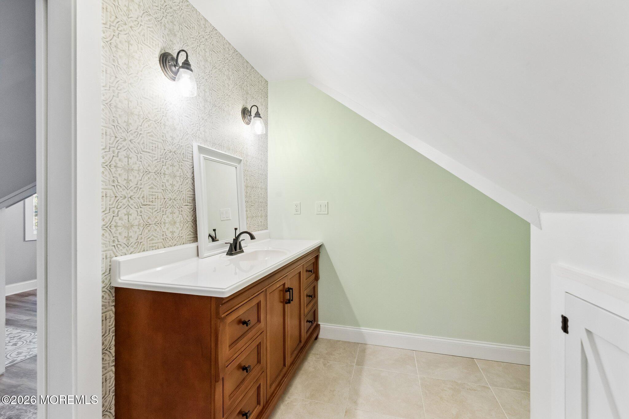 6 Rues Road Cream Ridge NJ 08514