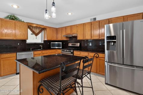 5 Dan Court Old Bridge NJ 08857