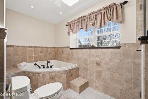 5 Dan Court Old Bridge NJ 08857