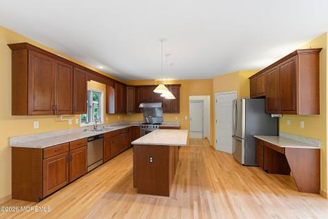 5 Ivy Court Millstone NJ 08535