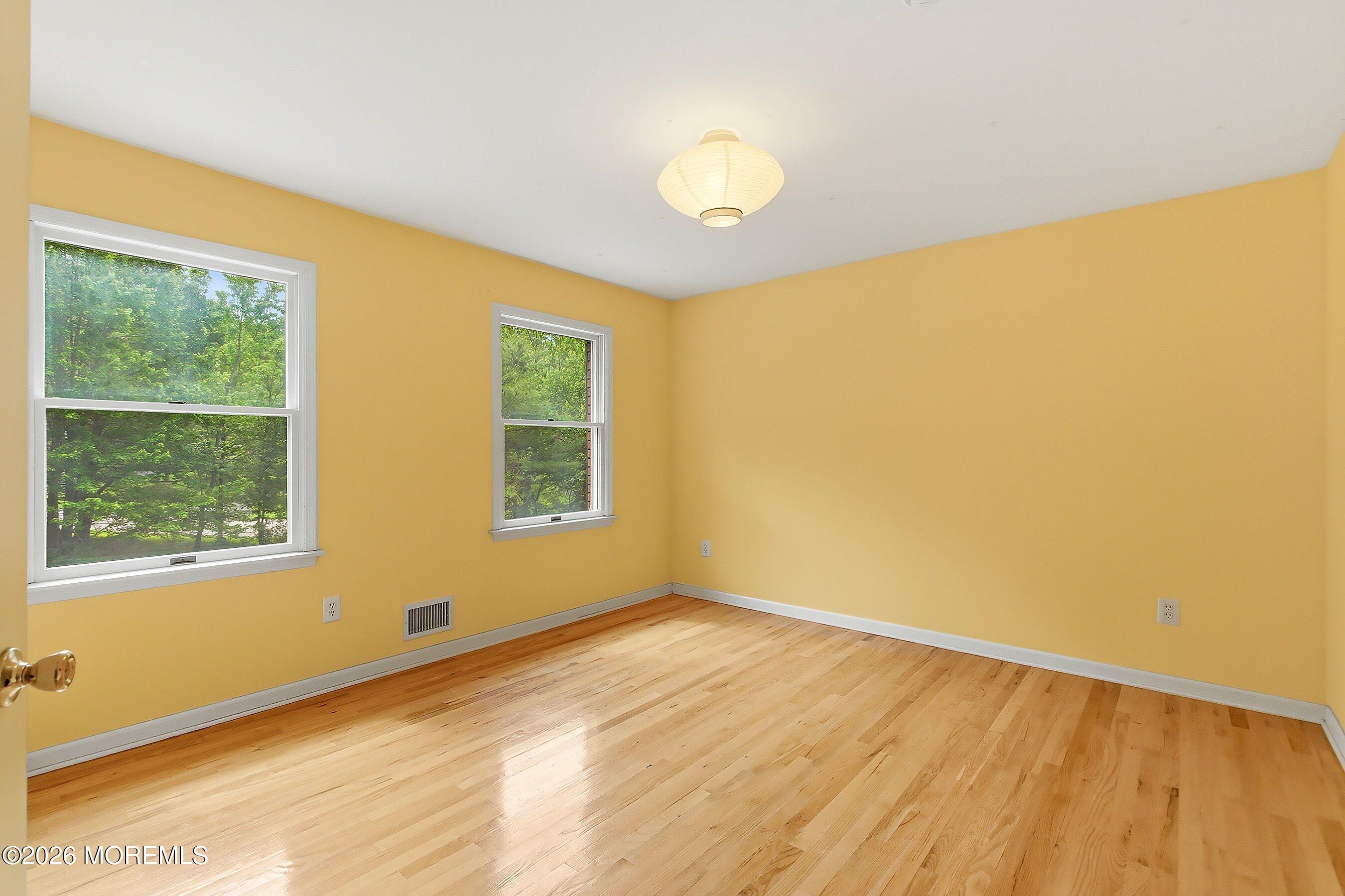 5 Ivy Court Millstone NJ 08535