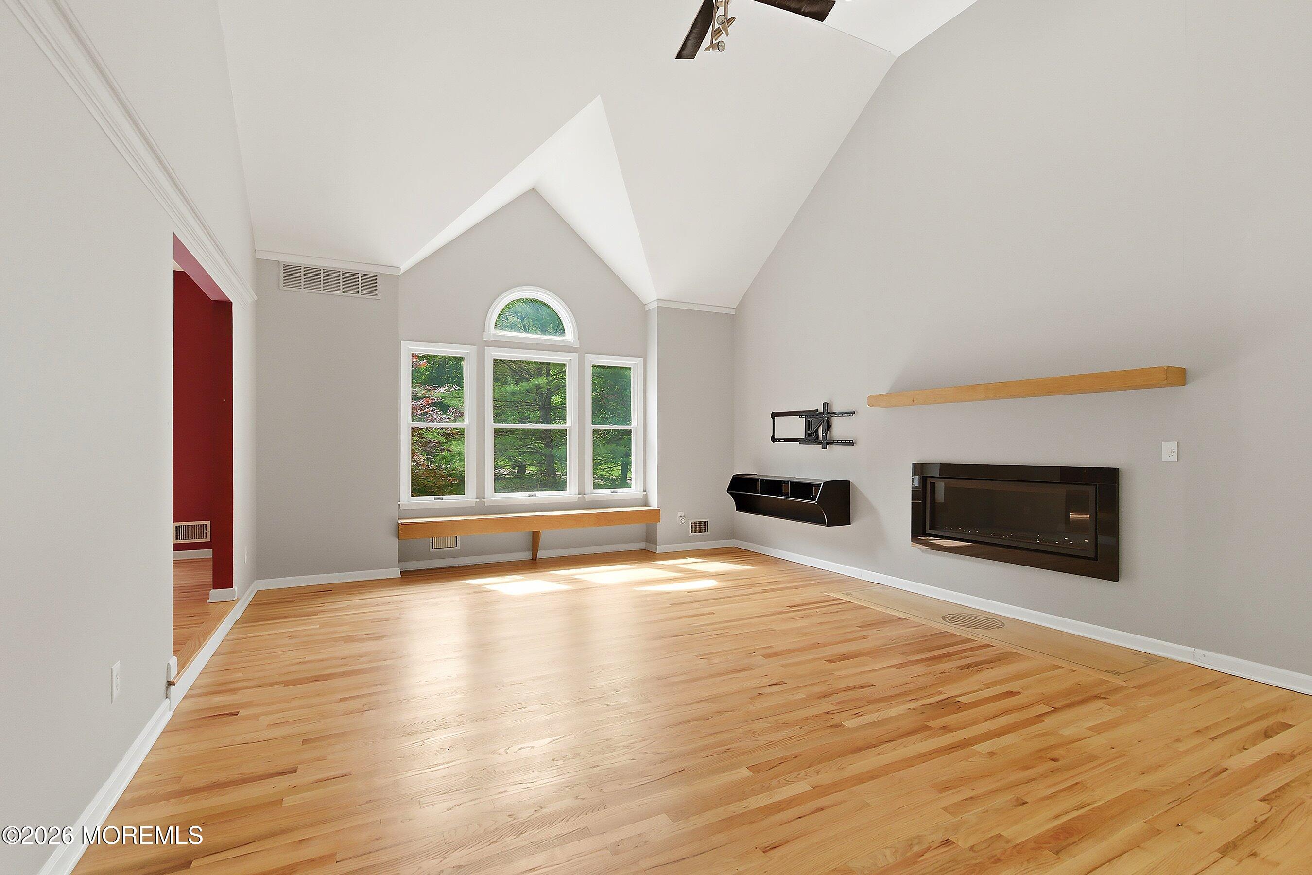 5 Ivy Court Millstone NJ 08535