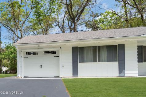 10 Nevada Drive Whiting NJ 08759