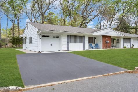 10 Nevada Drive Whiting NJ 08759