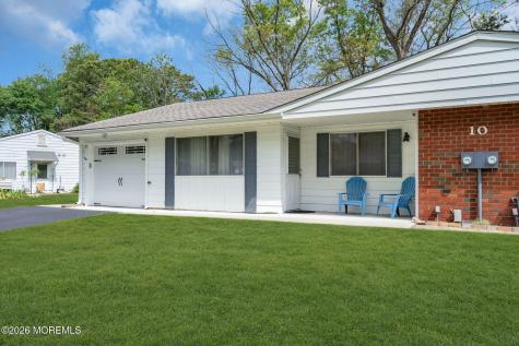 10 Nevada Drive Whiting NJ 08759