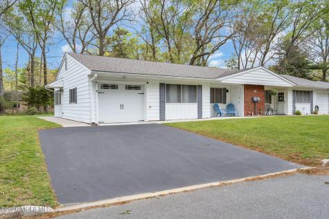 10 Nevada Drive Whiting NJ 08759