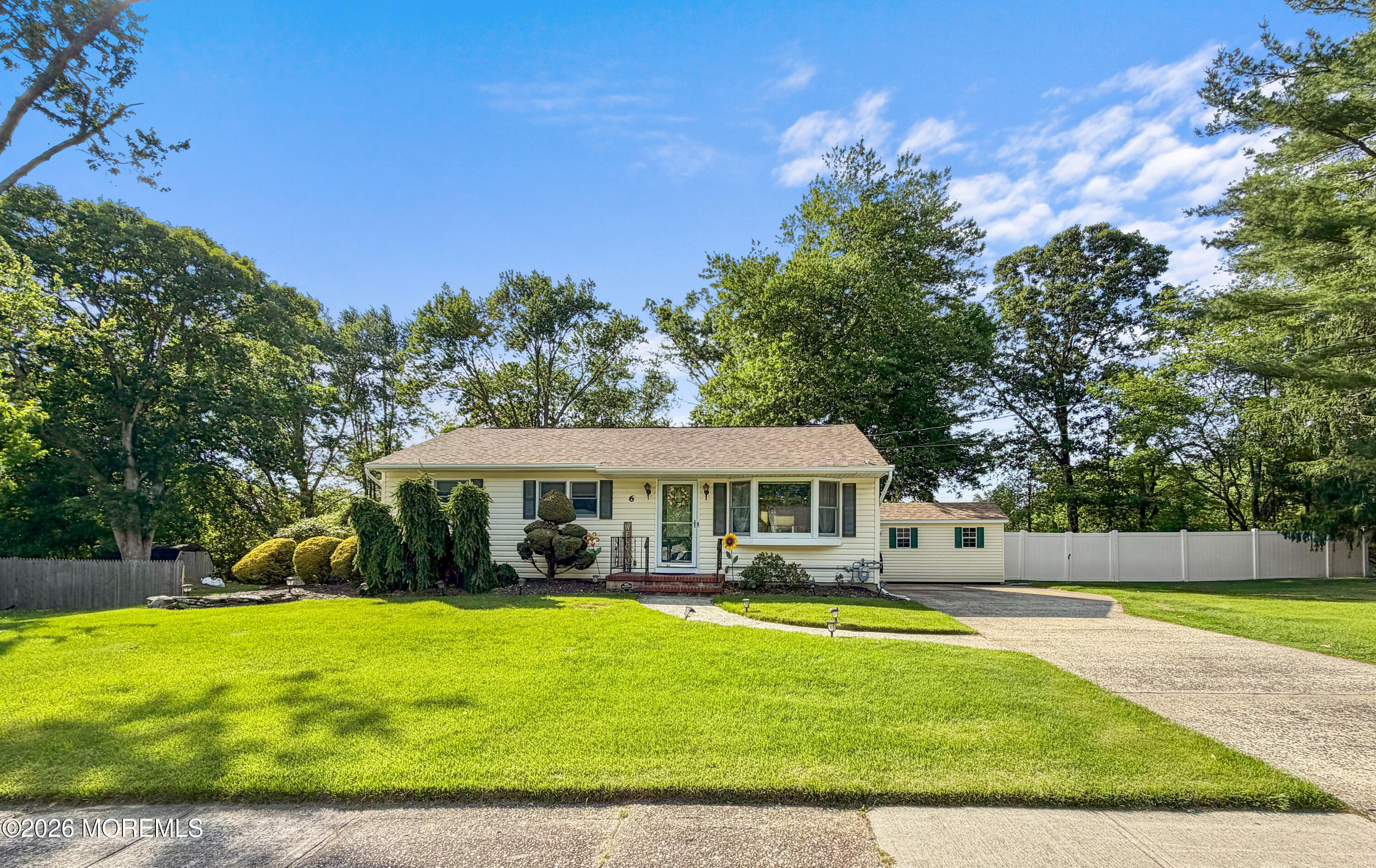 Howell NJ, 6 Aaron Avenue