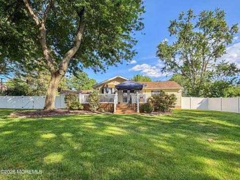 6 Aaron Avenue Howell NJ 07731