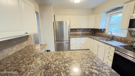 11 Maple Street Jackson NJ 08527