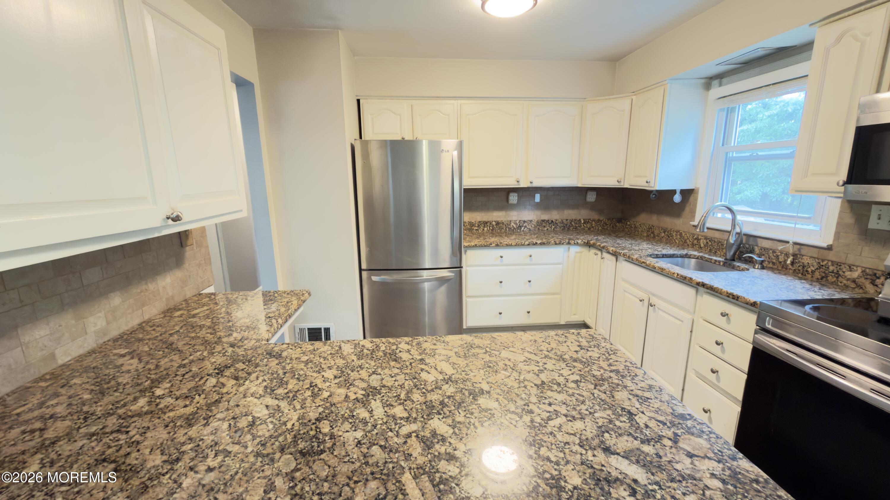 11 Maple Street Jackson NJ 08527