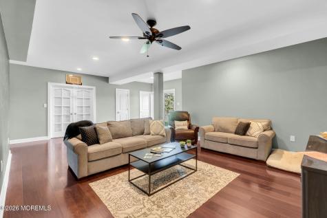 42 Ridgeview Way Allentown NJ 08501