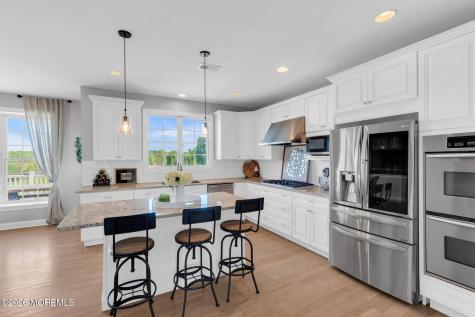 42 Ridgeview Way Allentown NJ 08501