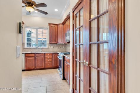 15 Spring Lake Boulevard Waretown NJ 08758