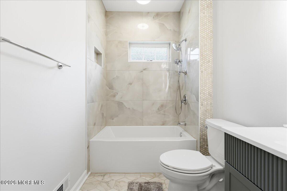 32 Gabriella Circle Manchester NJ 08759