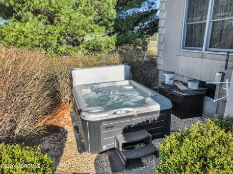 60 Yellow Meetinghouse Road Cream Ridge NJ 08514