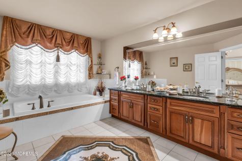 60 Yellow Meetinghouse Road Cream Ridge NJ 08514