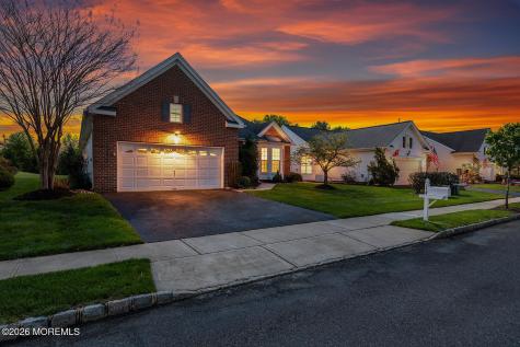14 Williamsburg Court Allentown NJ 08501