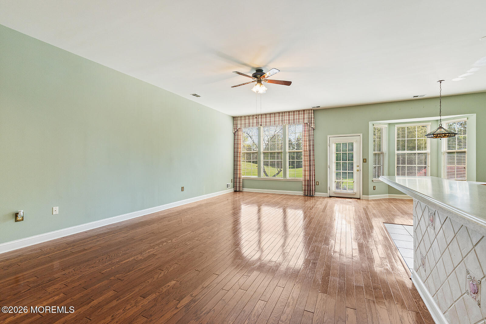 14 Williamsburg Court Allentown NJ 08501
