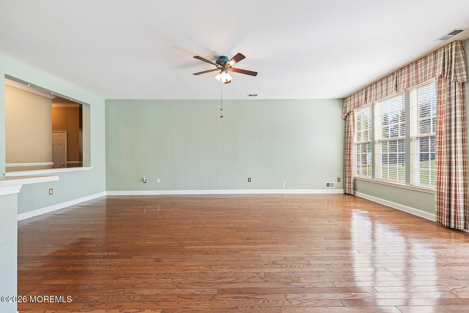 14 Williamsburg Court Allentown NJ 08501