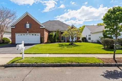 14 Williamsburg Court Allentown NJ 08501