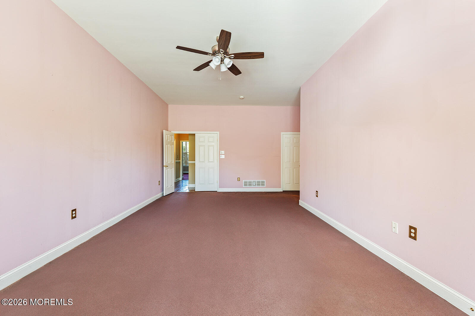 14 Williamsburg Court Allentown NJ 08501