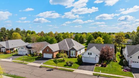 14 Williamsburg Court Allentown NJ 08501