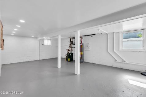 24 Taylor Avenue North Middletown NJ 07748