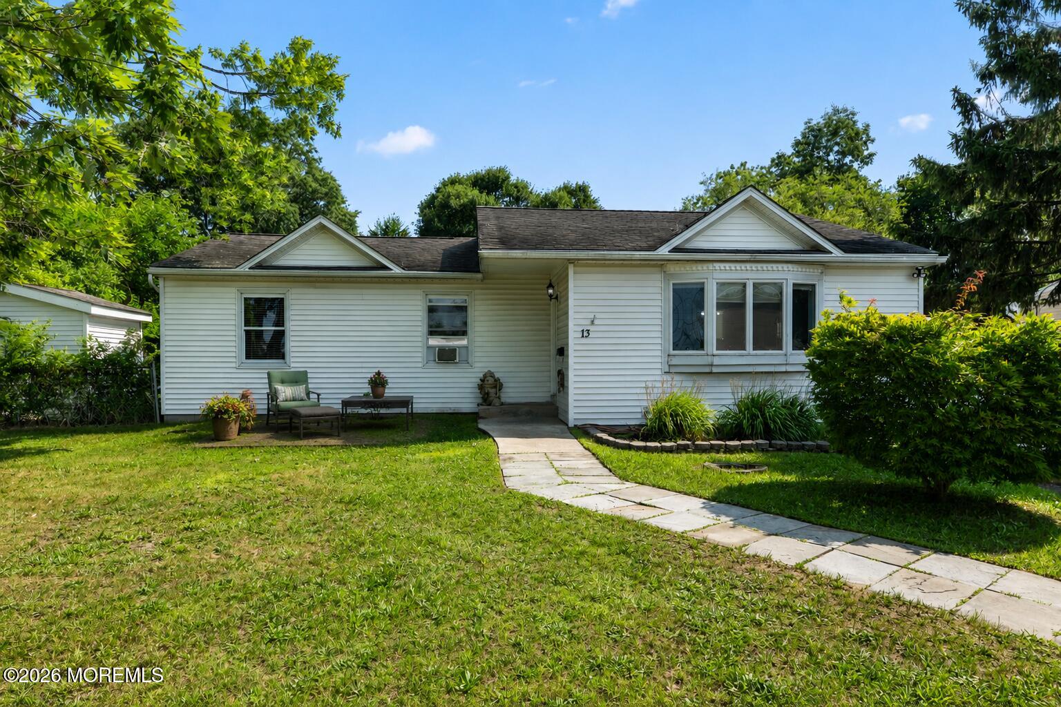 13 Chestnut Street Farmingdale NJ 07727