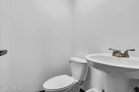 435 E County Line Road Lakewood NJ 08701