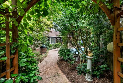 85 Valley Avenue Highlands NJ 07732