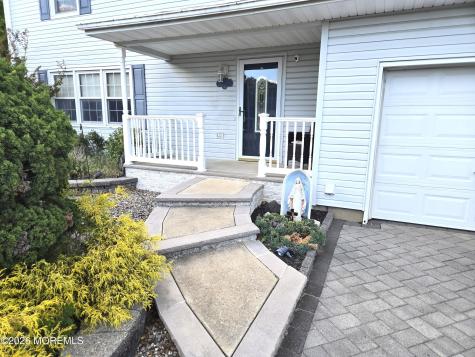 300 Pennington Court Toms River NJ 08753