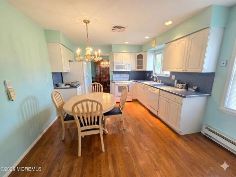 300 Pennington Court Toms River NJ 08753