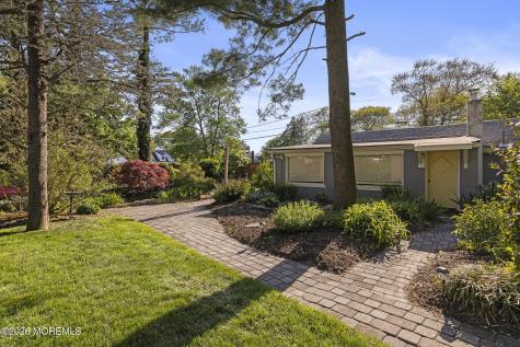 140 Leonardville Road Belford NJ 07718