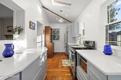 140 Leonardville Road Belford NJ 07718
