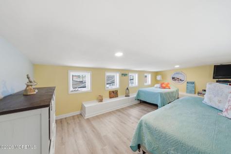 105 W Dune Way Lavallette NJ 08735