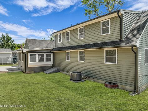 620 Tiller Avenue Beachwood NJ 08722