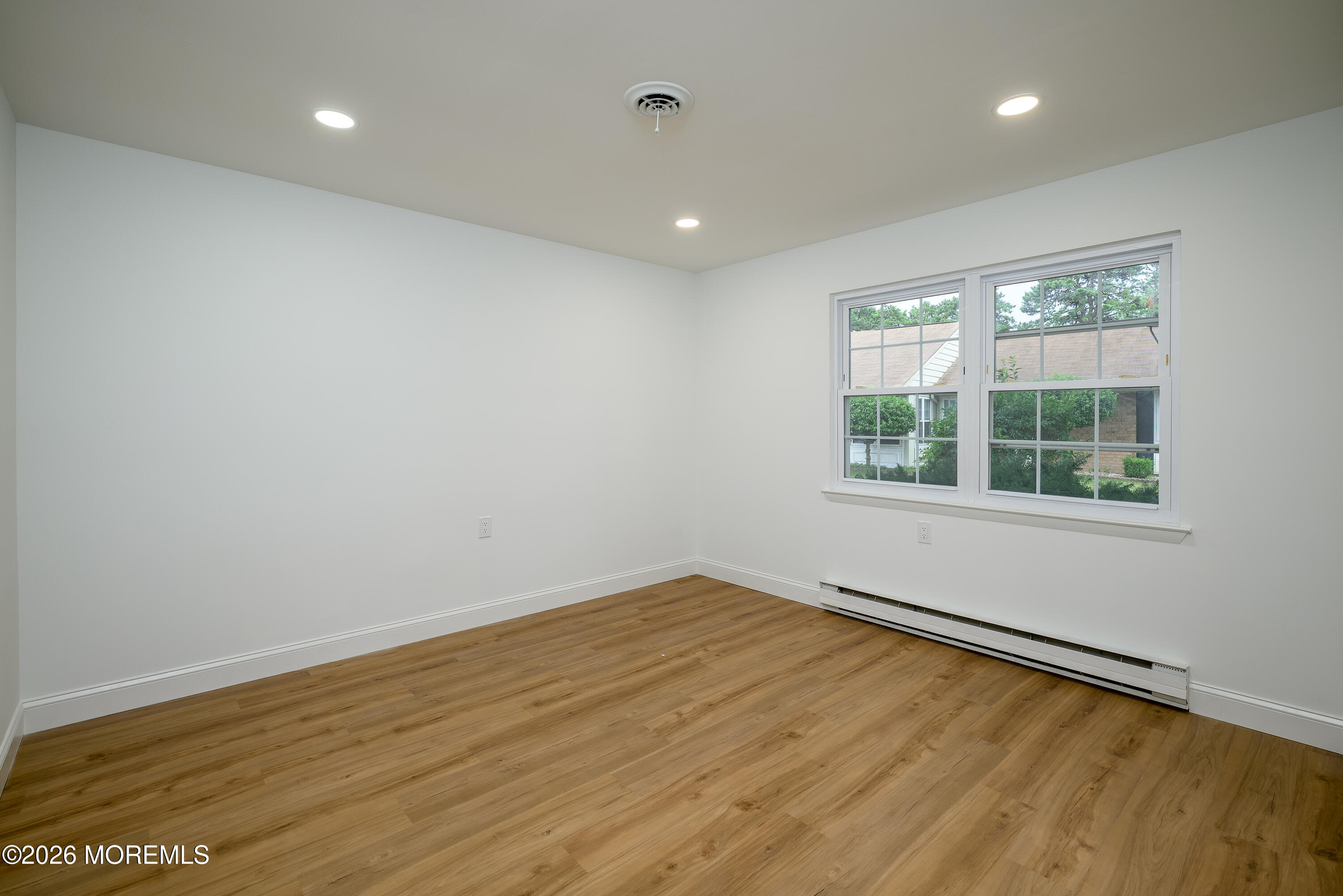 37 Cambridge Circle Manchester NJ 08759