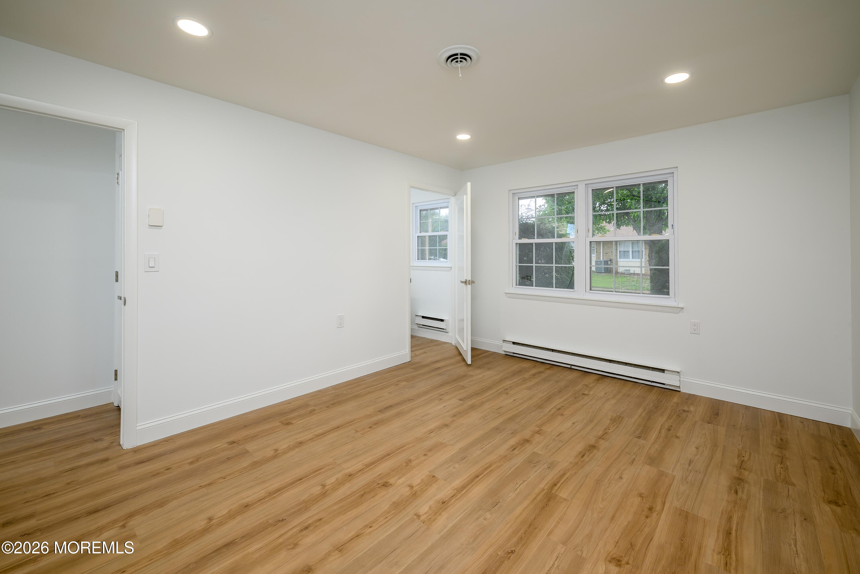 37 Cambridge Circle Manchester NJ 08759