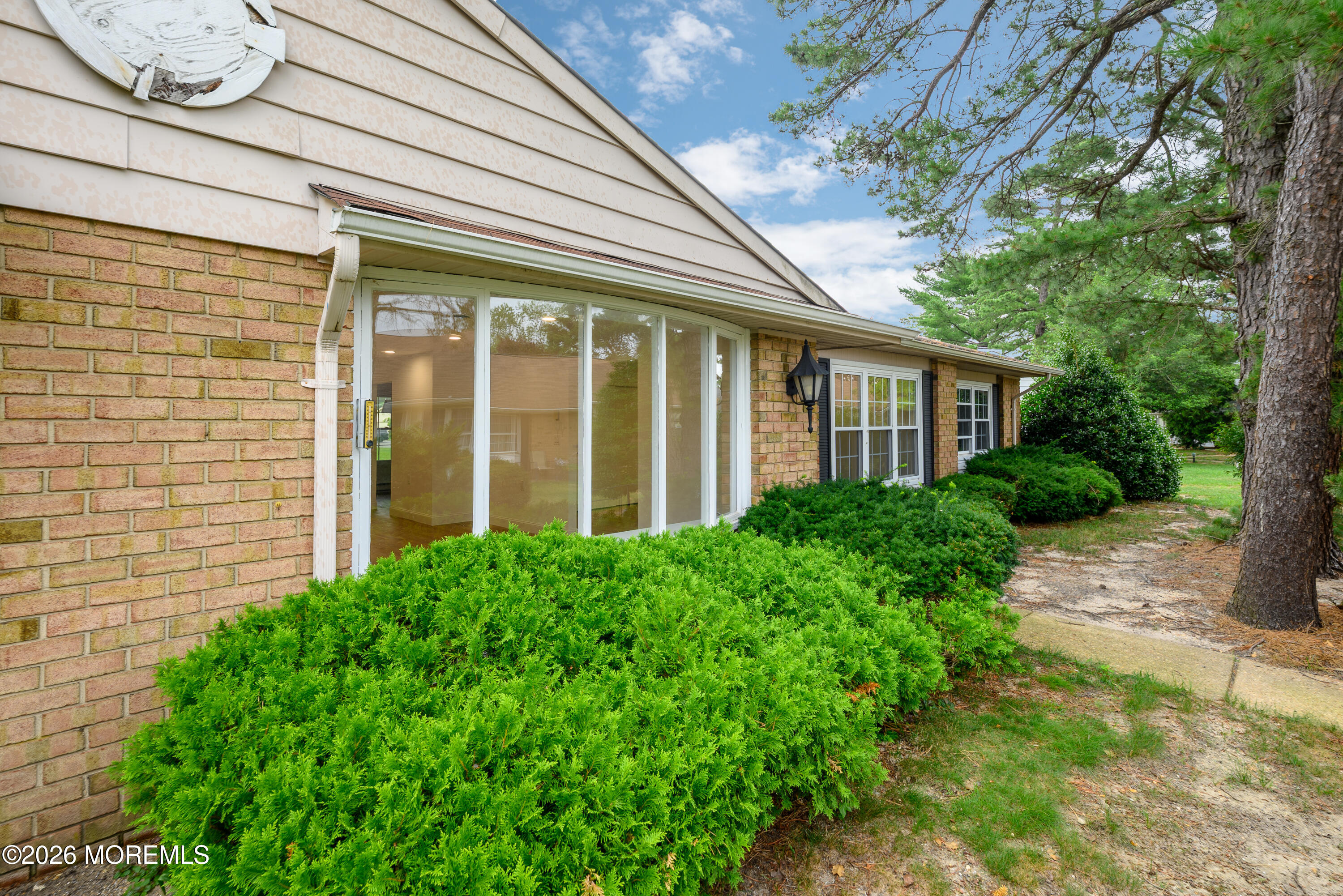 37 Cambridge Circle Manchester NJ 08759